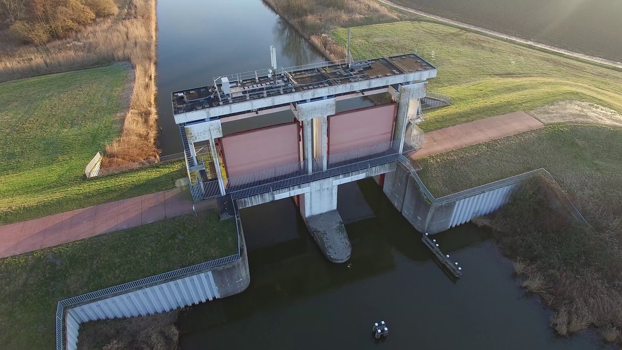 Lage Knarsluis op de Knardijk