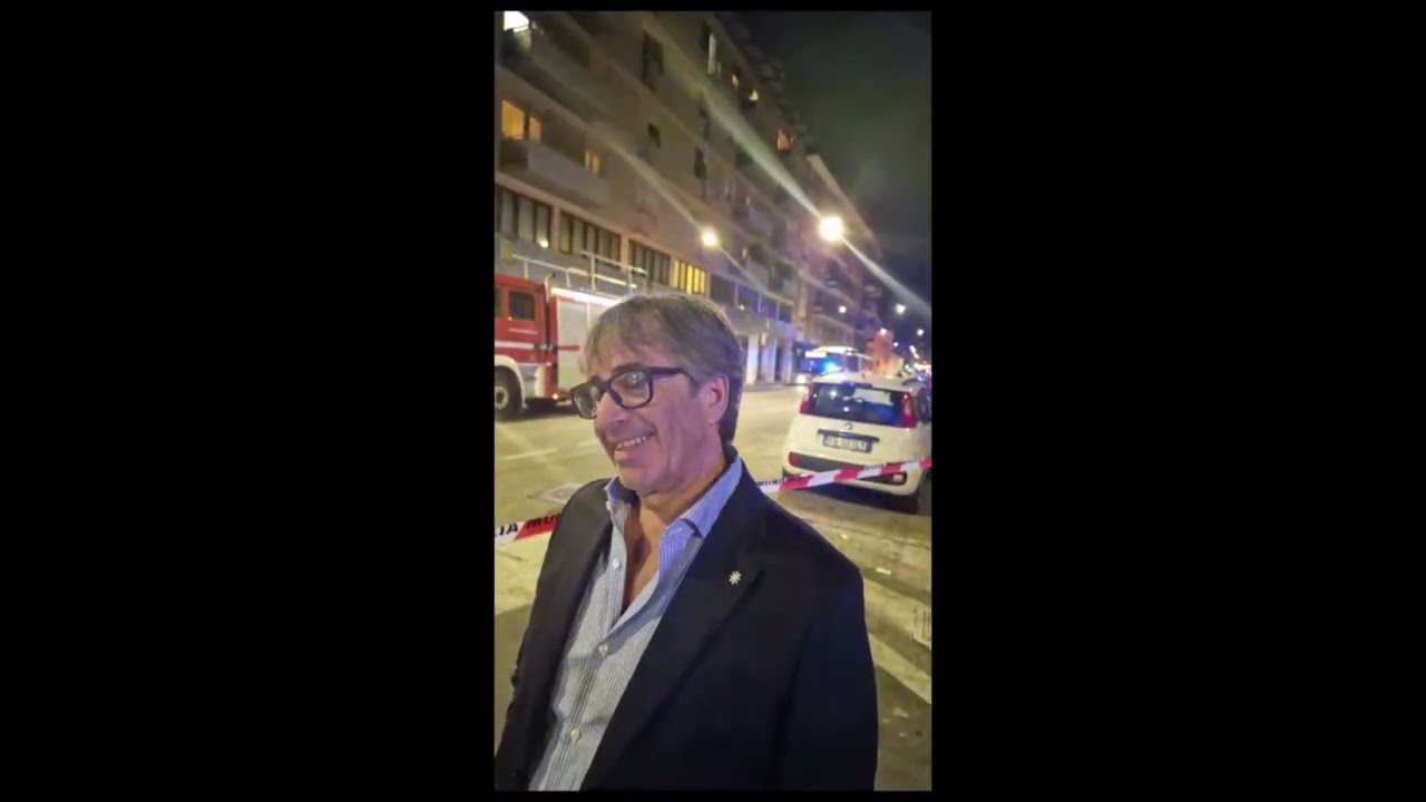 Paura a Mestre, bus si schianta contro la colonna di un portico: 14 feriti