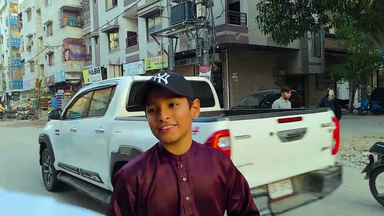 aftari ki time sari firke aik ho gaye ramadan ki ronak