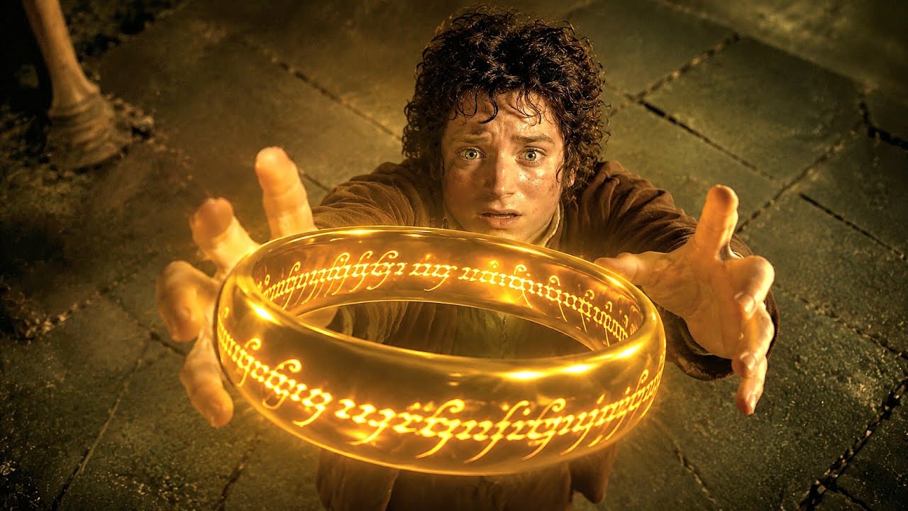 Whoever Find This Ring Will Rule The Universe | Movie Explained In Hindi/Urdu 
