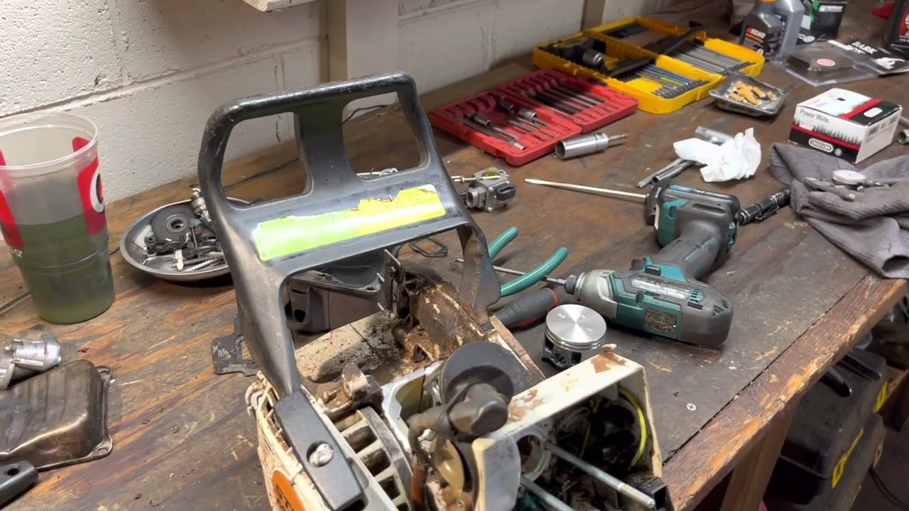 MS461 Piston Inspection and Teardown Stihl Ultra Turncoat