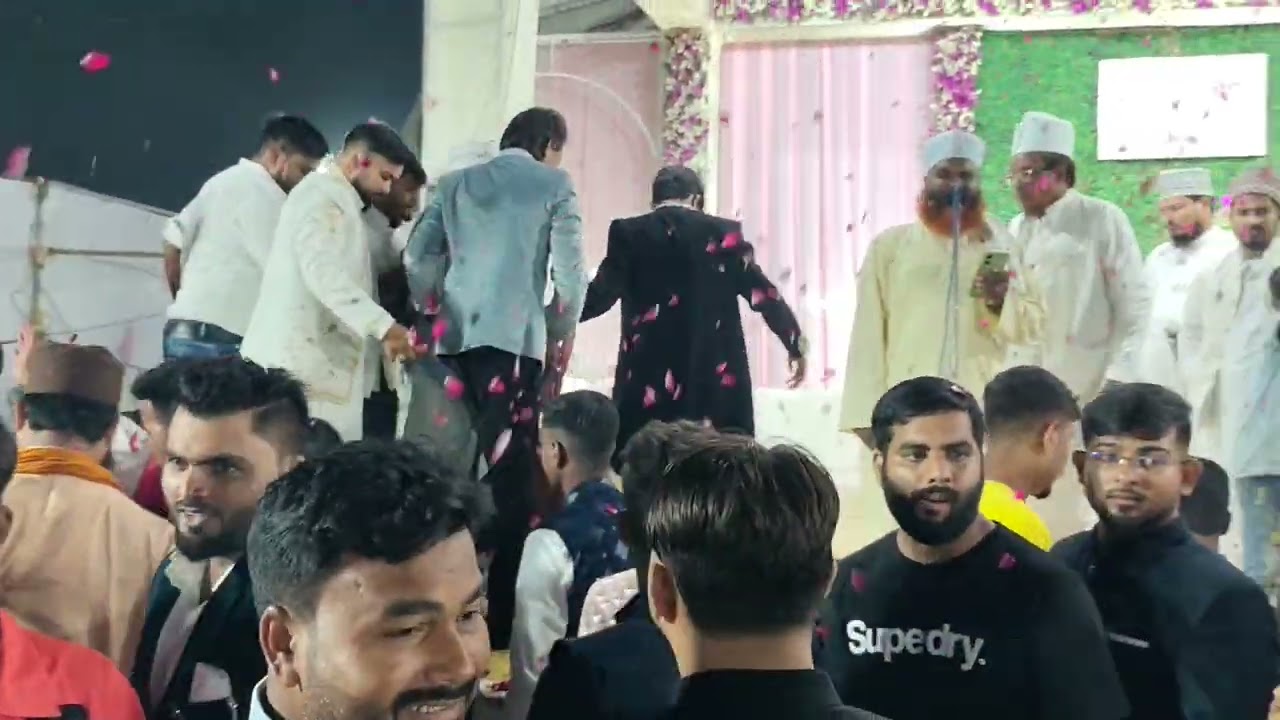 Achrat aye thae mumbai thae andabad sit mein didiye aap video thirteen