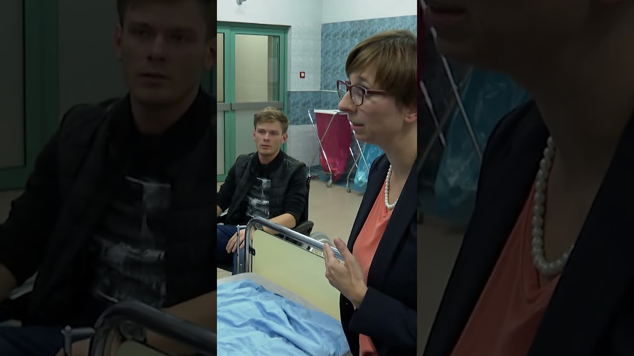 Próbował z*wałcić dziewczynę! W jego obronie stanęła matka 😮 | Szpital #shorts