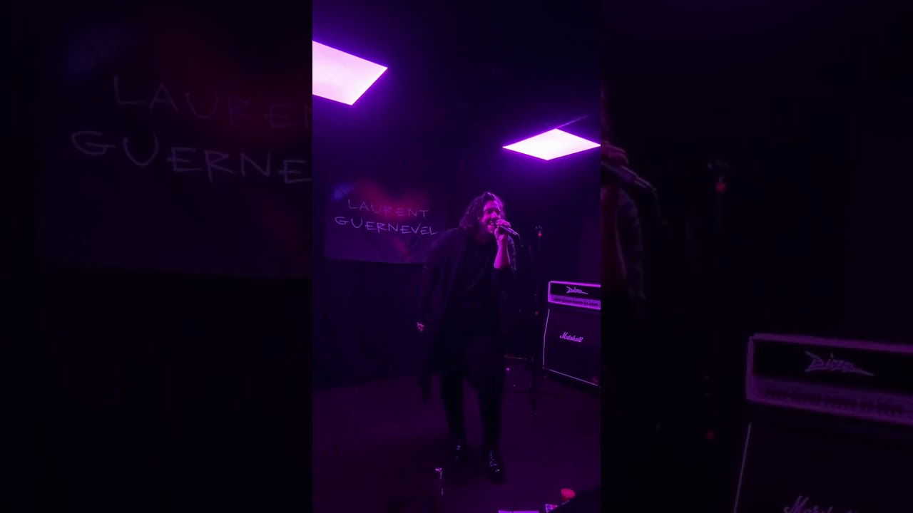 Stronger than Me [Amy Winehouse’s live cover @ 105db]