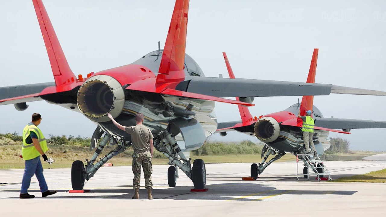 US Air Force Receives Its Brand New $20 Million Tiny Supersonic Trainer Jets