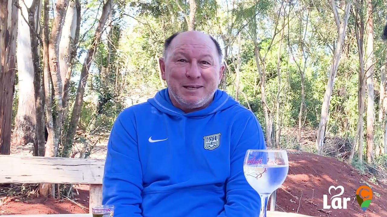 Ídolo do futebol, Alcindo troca gramados por lavouras no Paraná