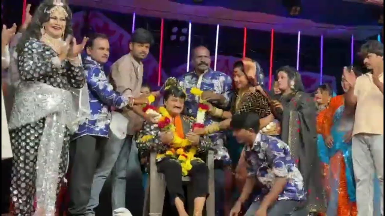 🙏मास्टर रघुवीर खेडकर यांना 💐 पद्मश्री 💐 भेटल्याबद्दल कलाकारांनी आदर सत्कार केला. 🙏