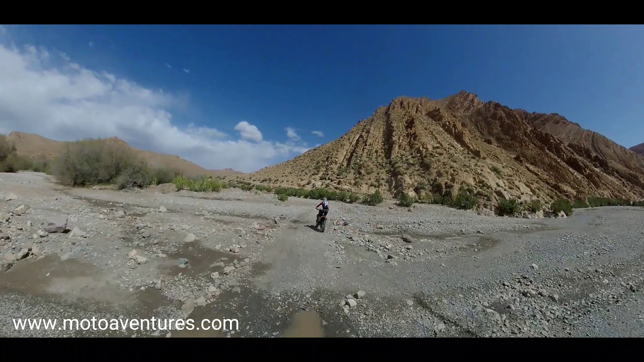 MotoAventures & Sideburn Magazine off-road tour: Dienks in the rocky river