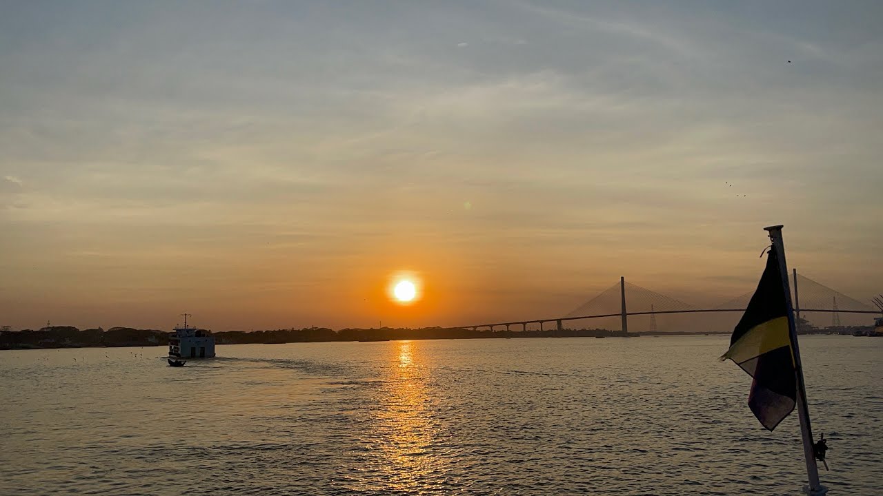 A trip to Dala across the Yangon River
