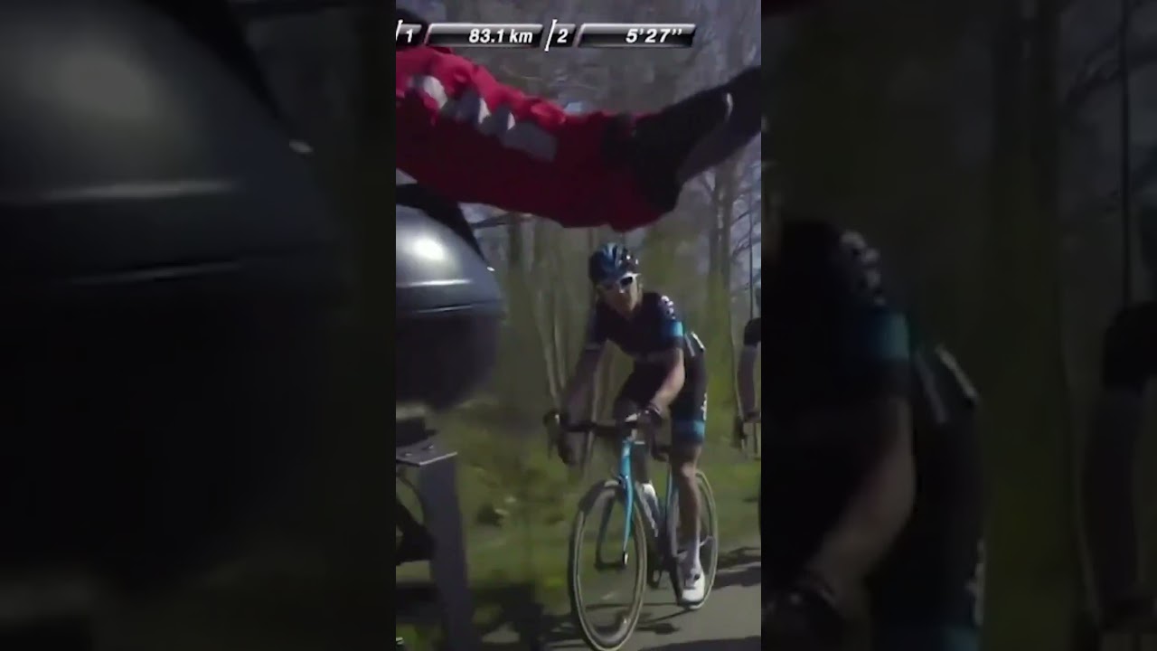 😳 Throwback to when Paris-Roubaix was interrupted by a train 🚄 #cycling #roadcycling #ParisRoubaix