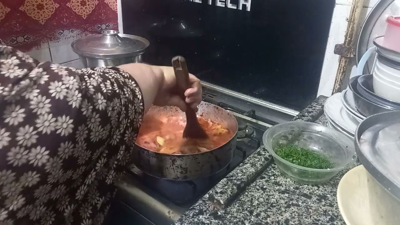 طريقة صنية البطاطس با الحمه  والشبت  في الفرن