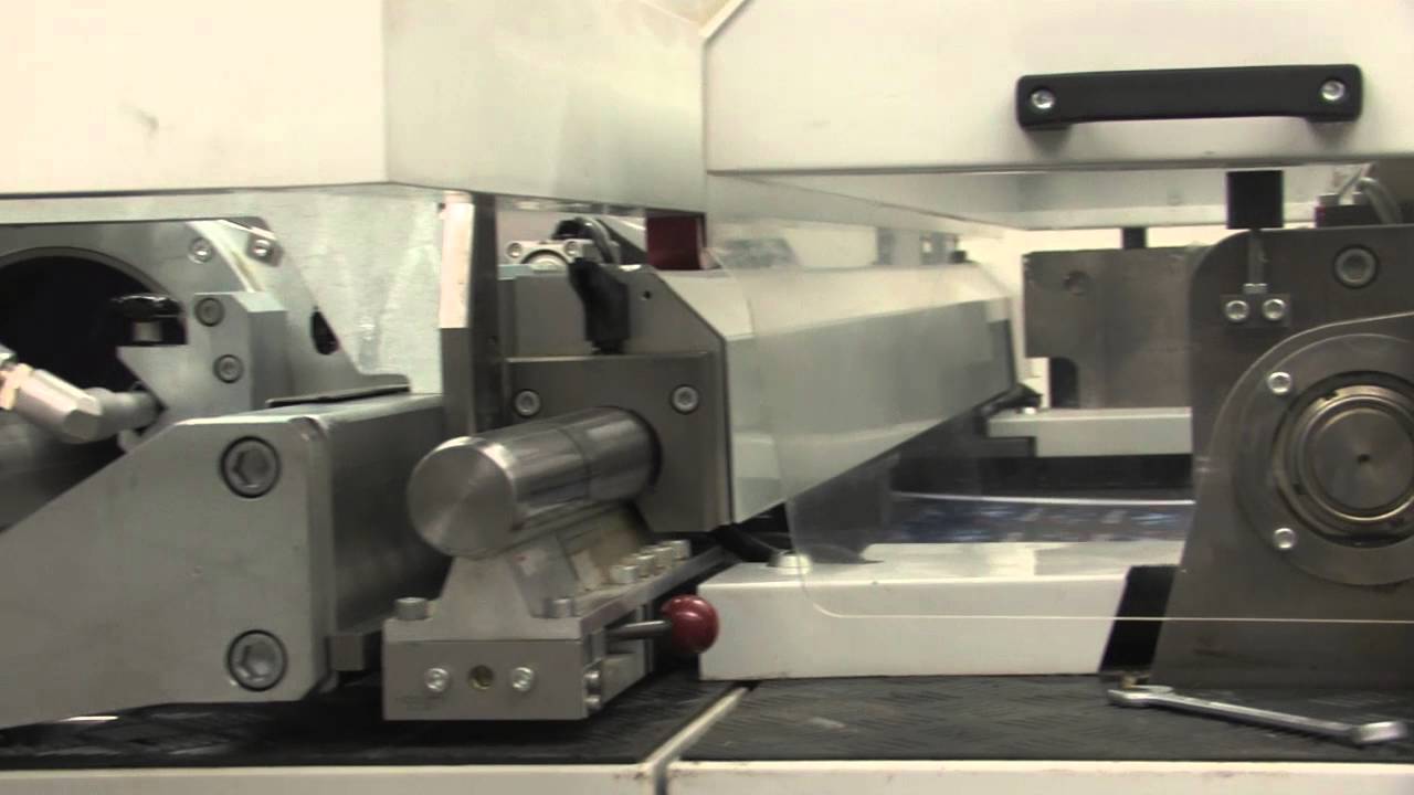 Выборочное УФ-лакирование на машине STEINEMANN HIBIS-104 в типографии EGF (Еврографика)
