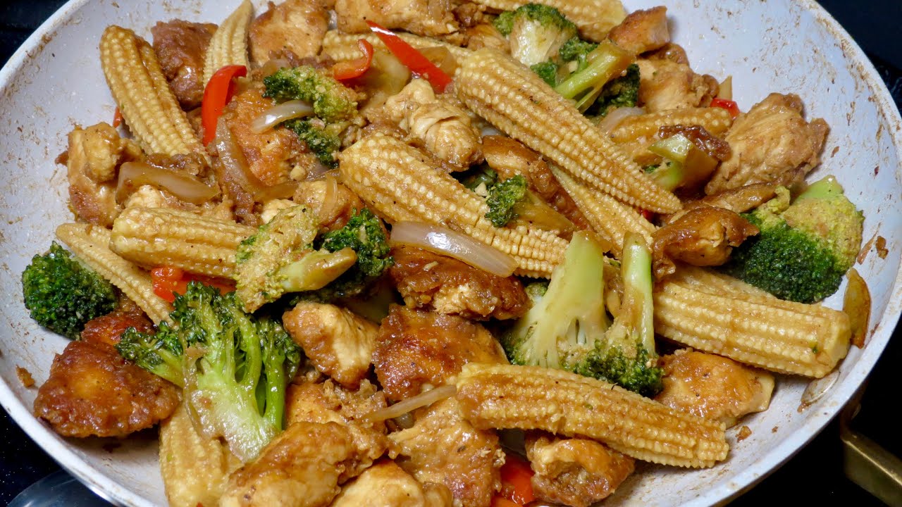 CHICKEN AND BABY CORN STIR-FRY