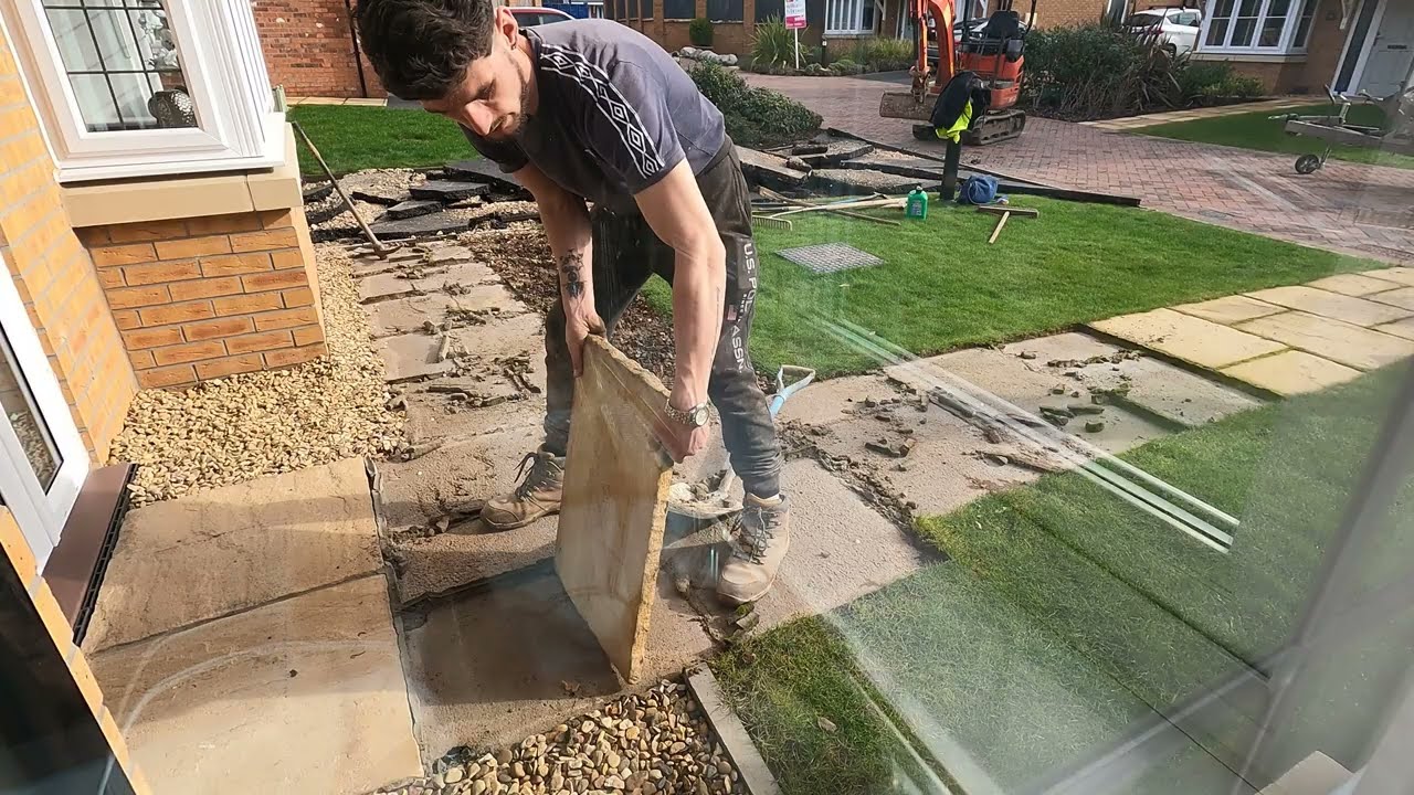 Block Paving Driveway Timelapse - Day 1 of 2