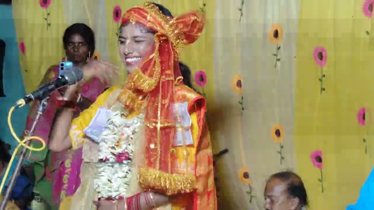 হোলি খেলব না সই শ্রীকৃষ্ণের দোল উৎসবের  গান 