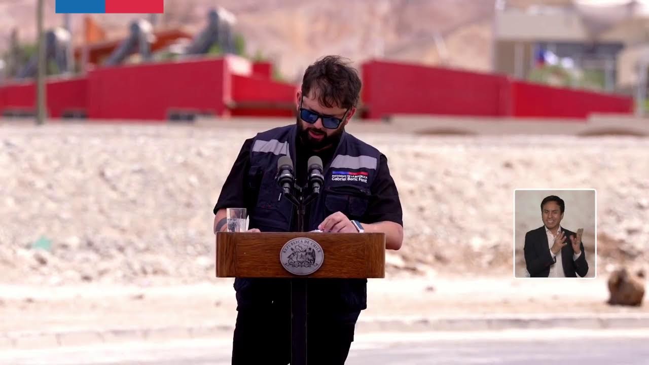 Atacama: Presidente Gabriel Boric, encabeza firma de Decretos Red de Salares Protegidos.