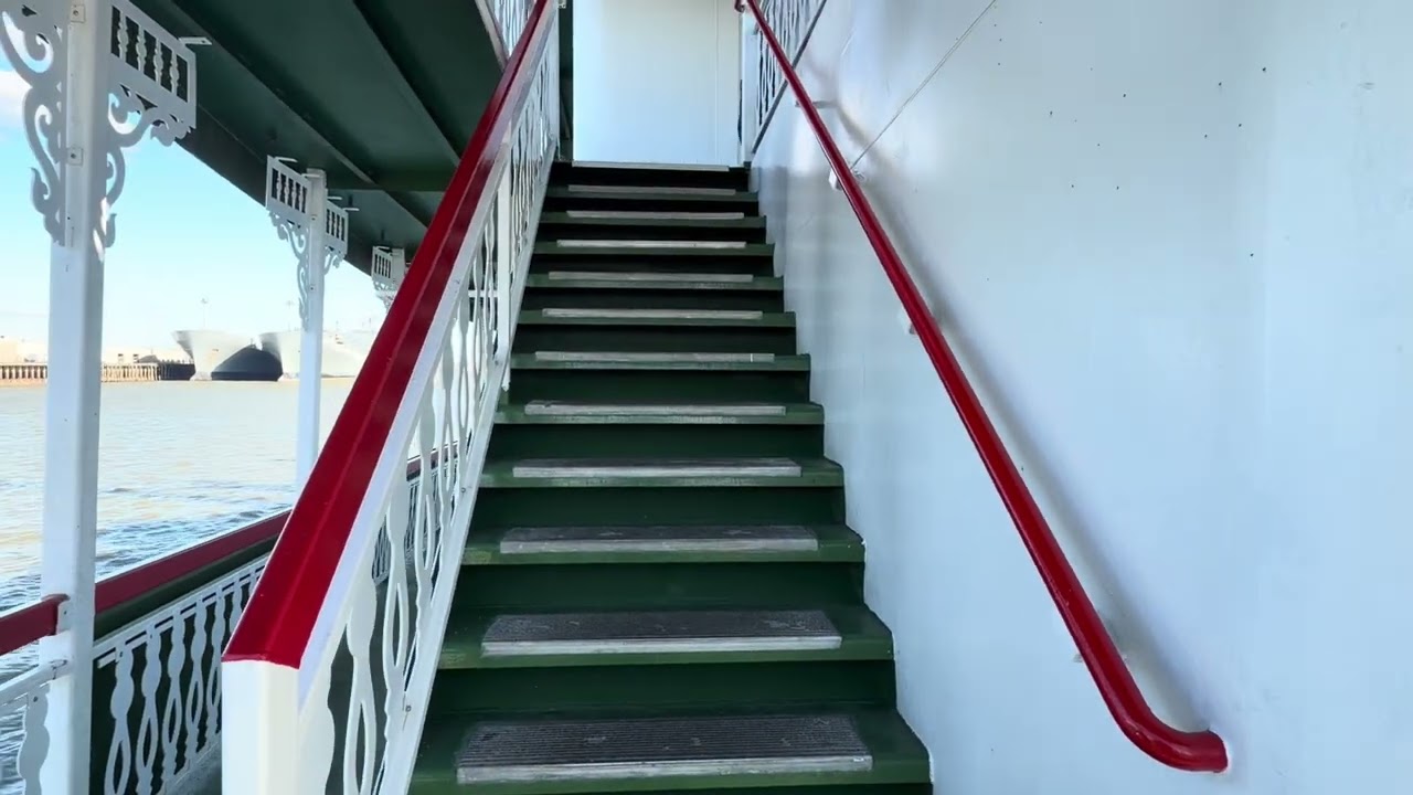 Check out the Steamboat Natchez Tour in New Orleans#nola #dinnercruise #mustdotravels 