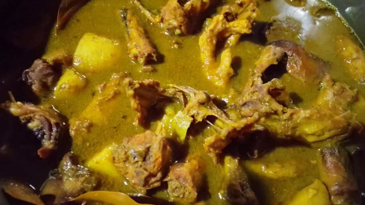 যে ব্যক্তি আপনাকে সত্যিকারের ভালোবাসে সে আপনাকে পরিস্থিতি যাই হোক না কেন কখনই ছেরে যাবে না।