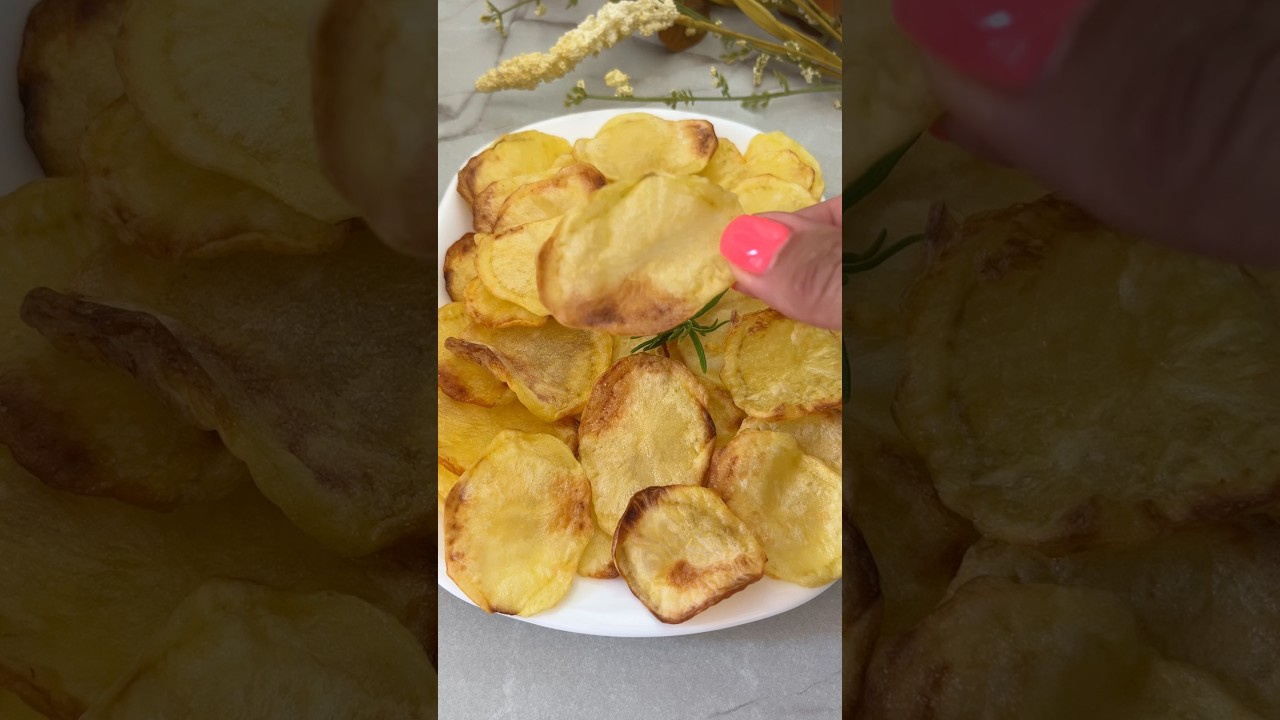 CHIPS in friggitrice ad aria NO UNTE e croccantissime ! Ricetta nel link in bio #chips #patate #food