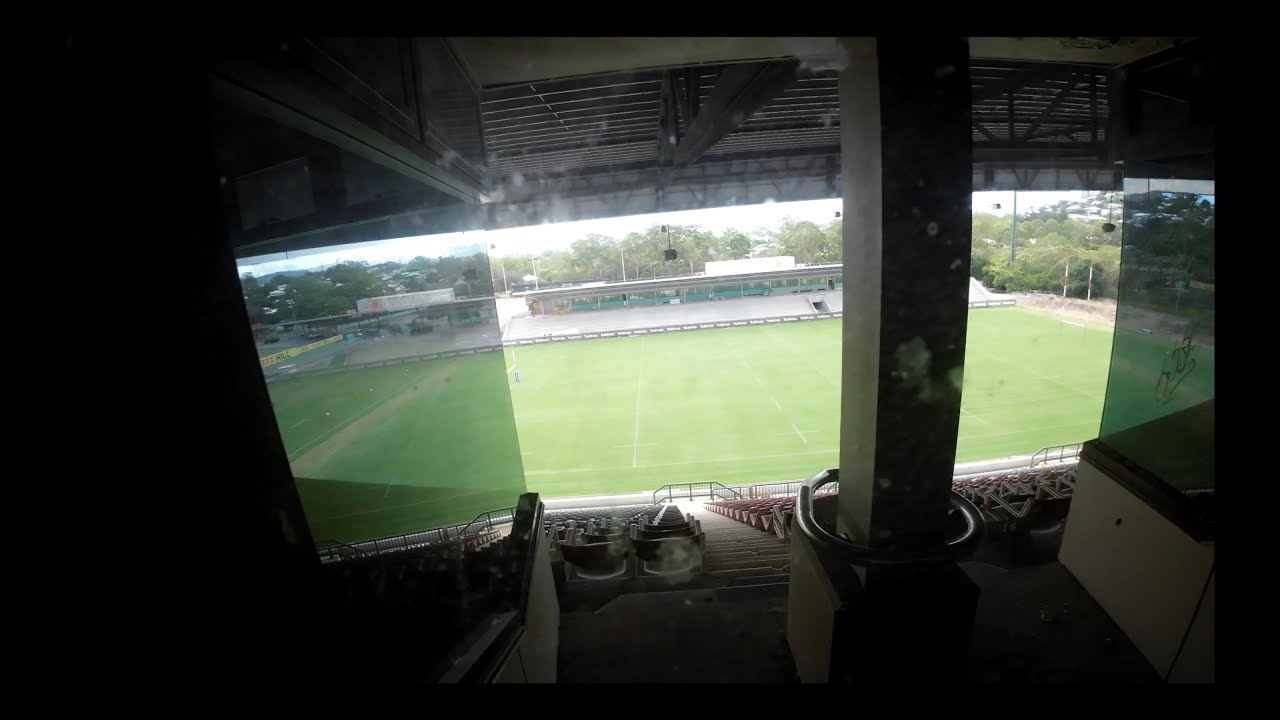 Exploring Brisbane’s Abandoned Stadium While Evading Security | Brisbane Urbex