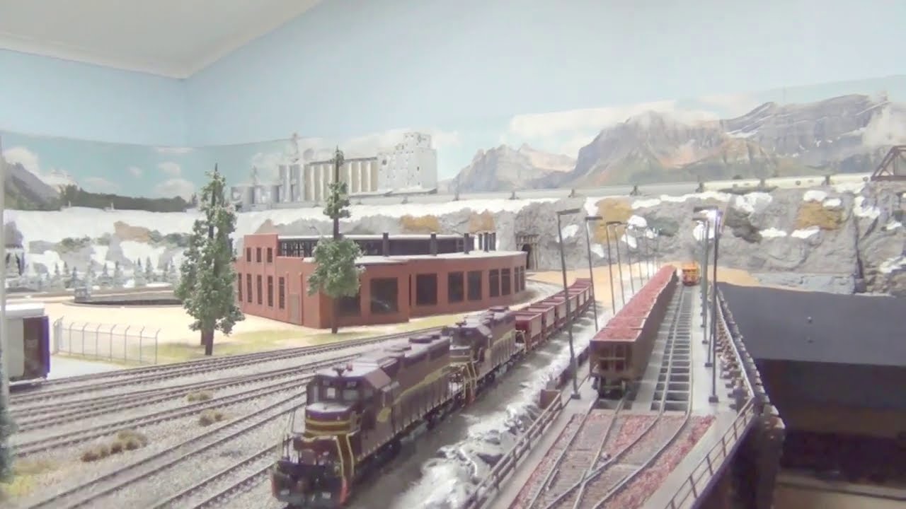 DM&IR Ore Dock Ore Car Run With 2 - SD38AC  Part 15