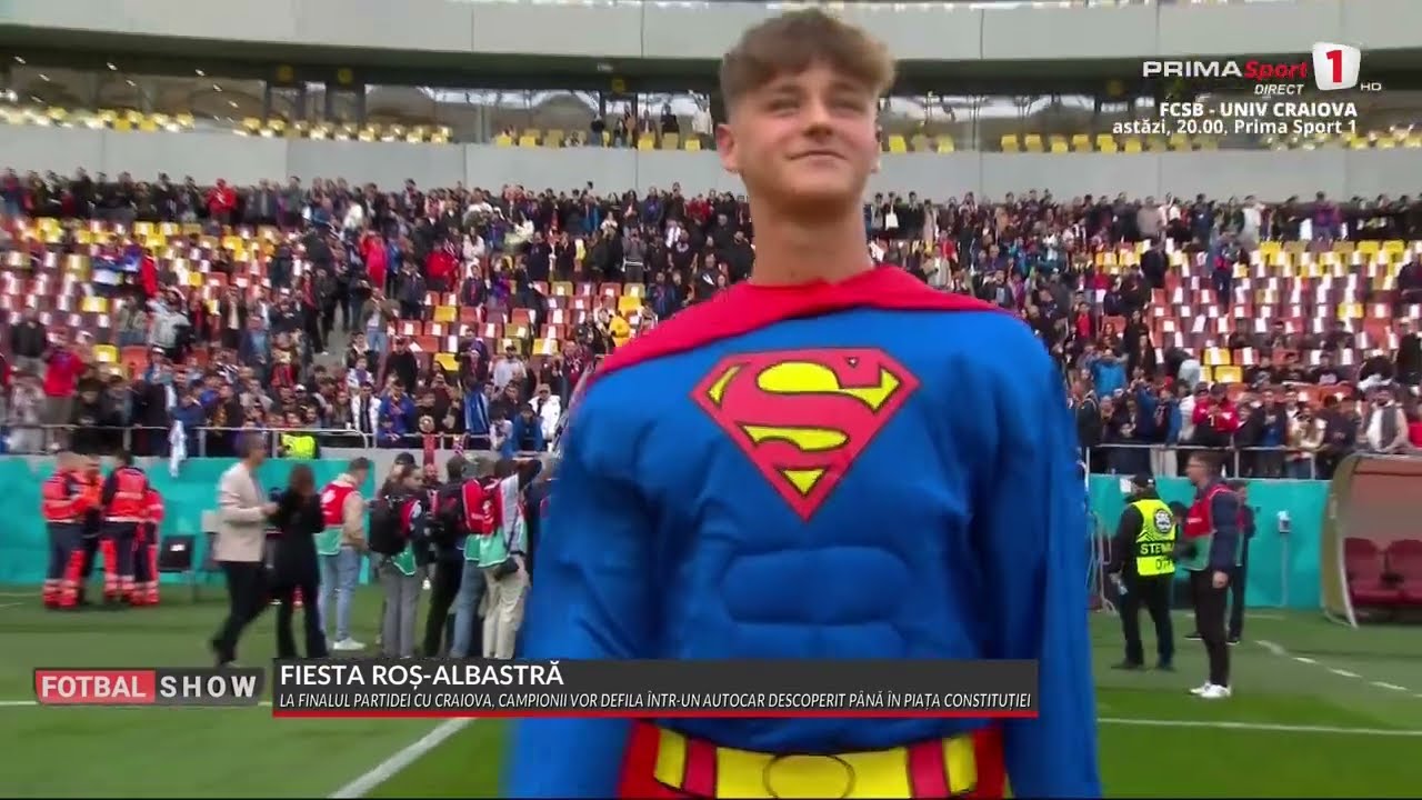 FCSB, apariţie de Oscar înaintea meciului cu Craiova. Batman, Spiderman şi Super Mario pe gazon😁