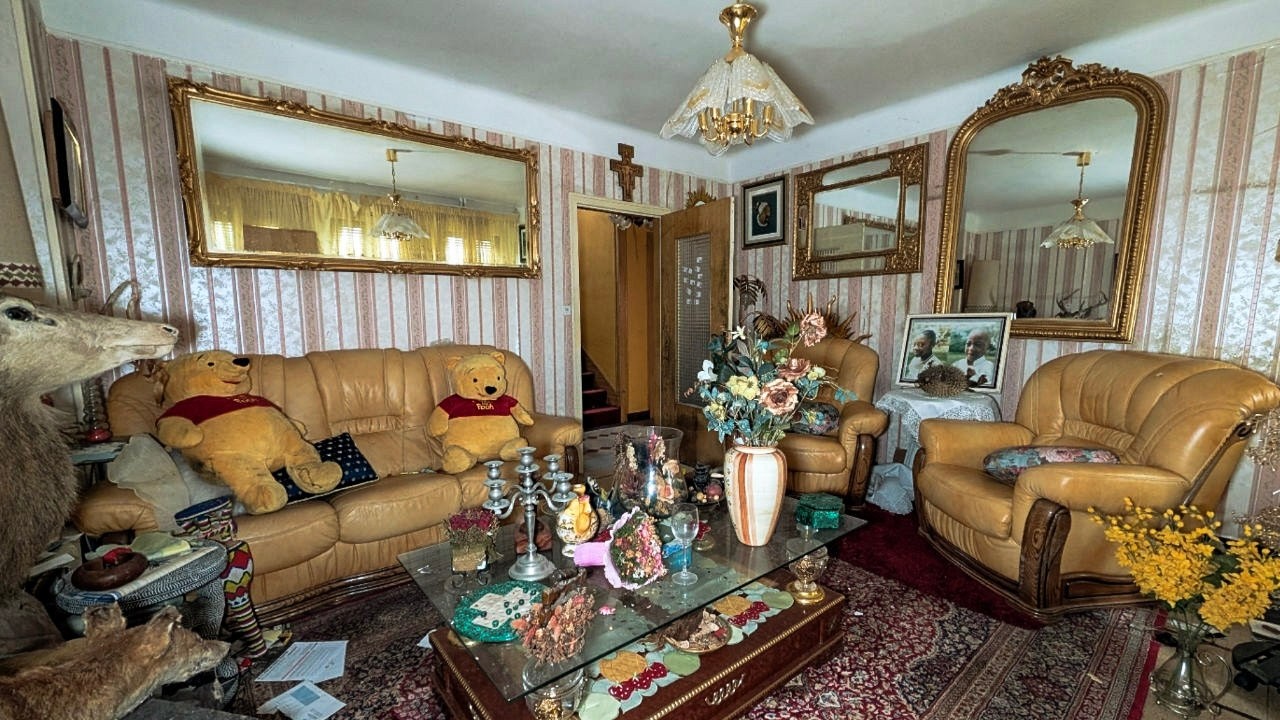 Where Did Everyone Go? | ABANDONED House With EVERYTHING Left Behind!