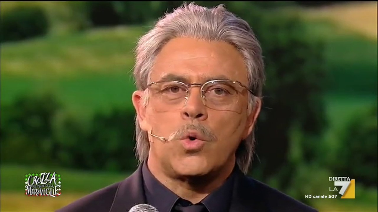 Crozza-Razzi 'Mattarello chiamami… o mi fai uno squillo e ti richiamo io'
