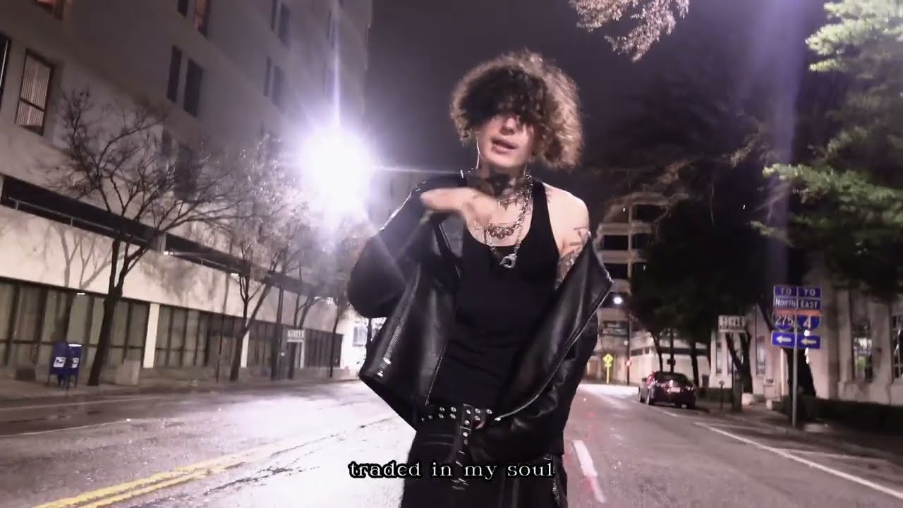 LOAT! - skin (Official Music Video)