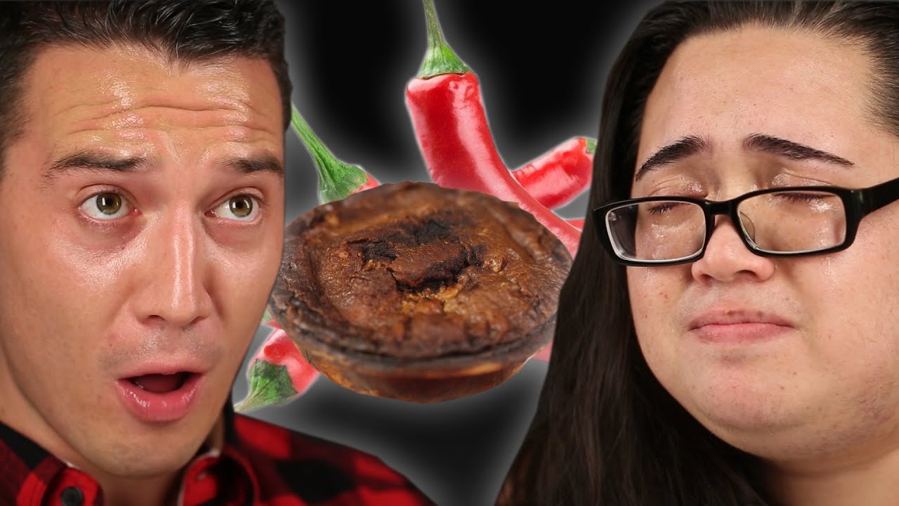 People Try The &ldquo;World&rsquo;s Hottest&rdquo; Meat Pie