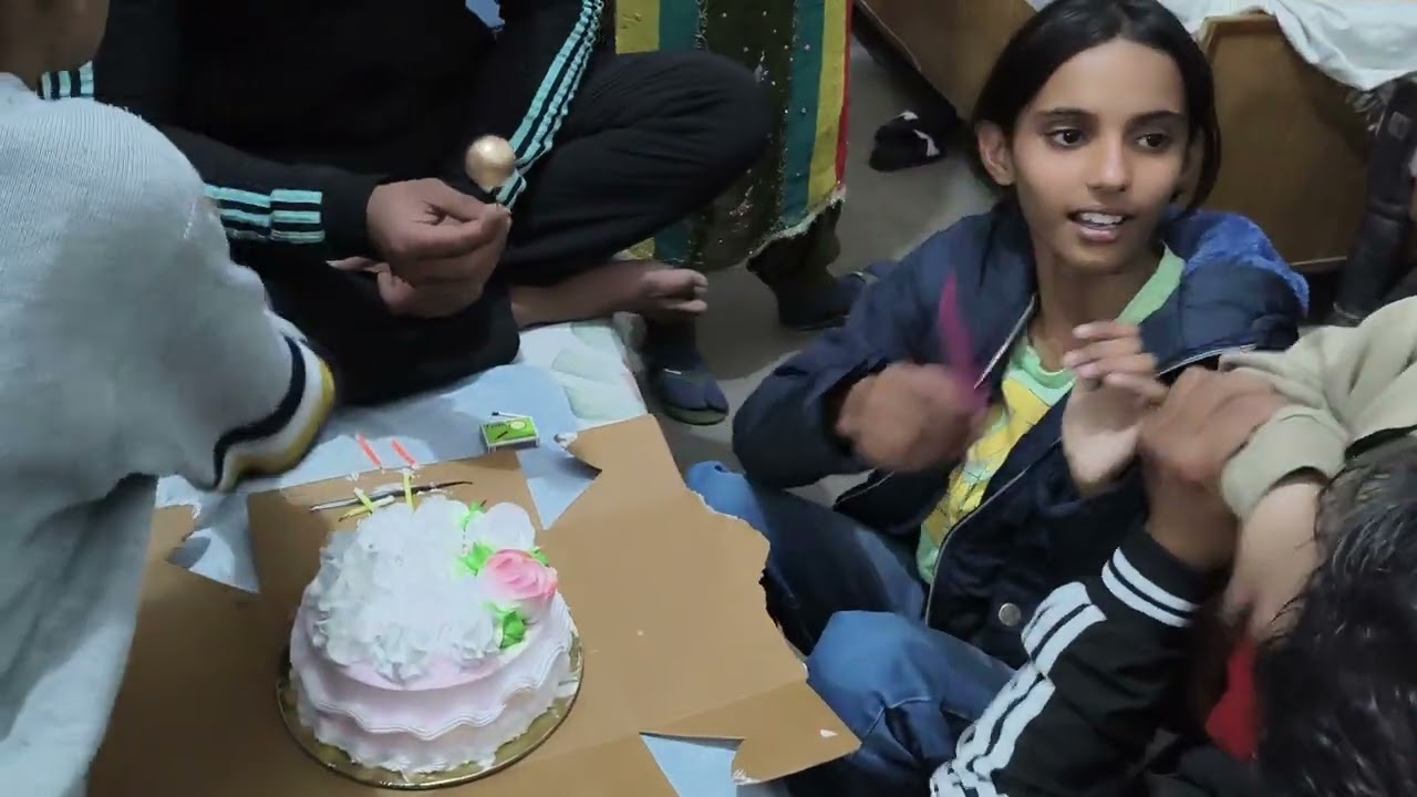 Birthday party 🎂🎉 cake cutting 🎂