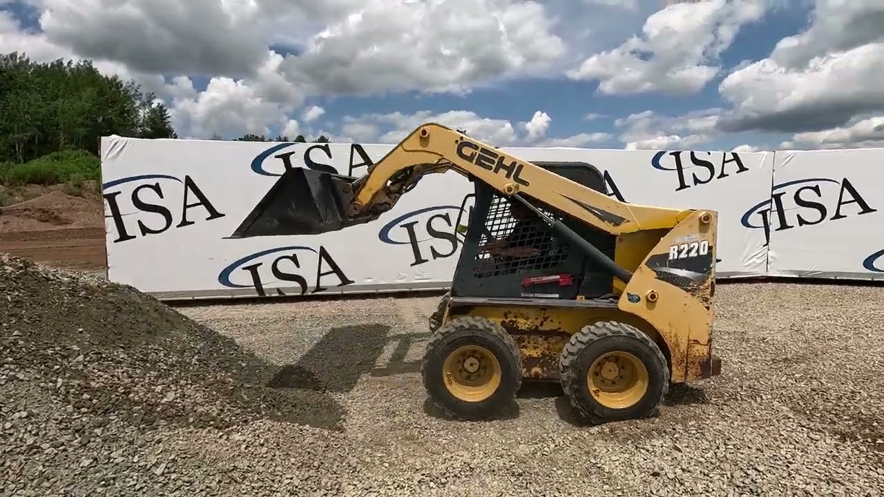 36885 - Gehl R220 Skid Steer Will Be Sold At Auction!