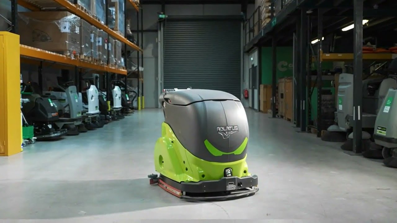 CR700D Scrubber-Dryer Robot In Action