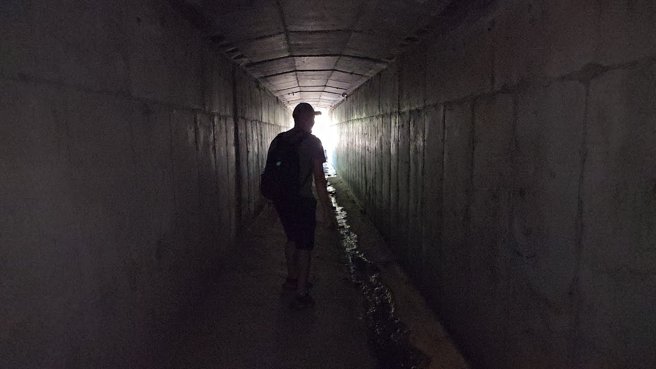 😨 Descubrimos TÚNELES SUBTERRÁNEOS bajo las playas de El Salvador (A 10 METROS DE PROFUNDIDAD)