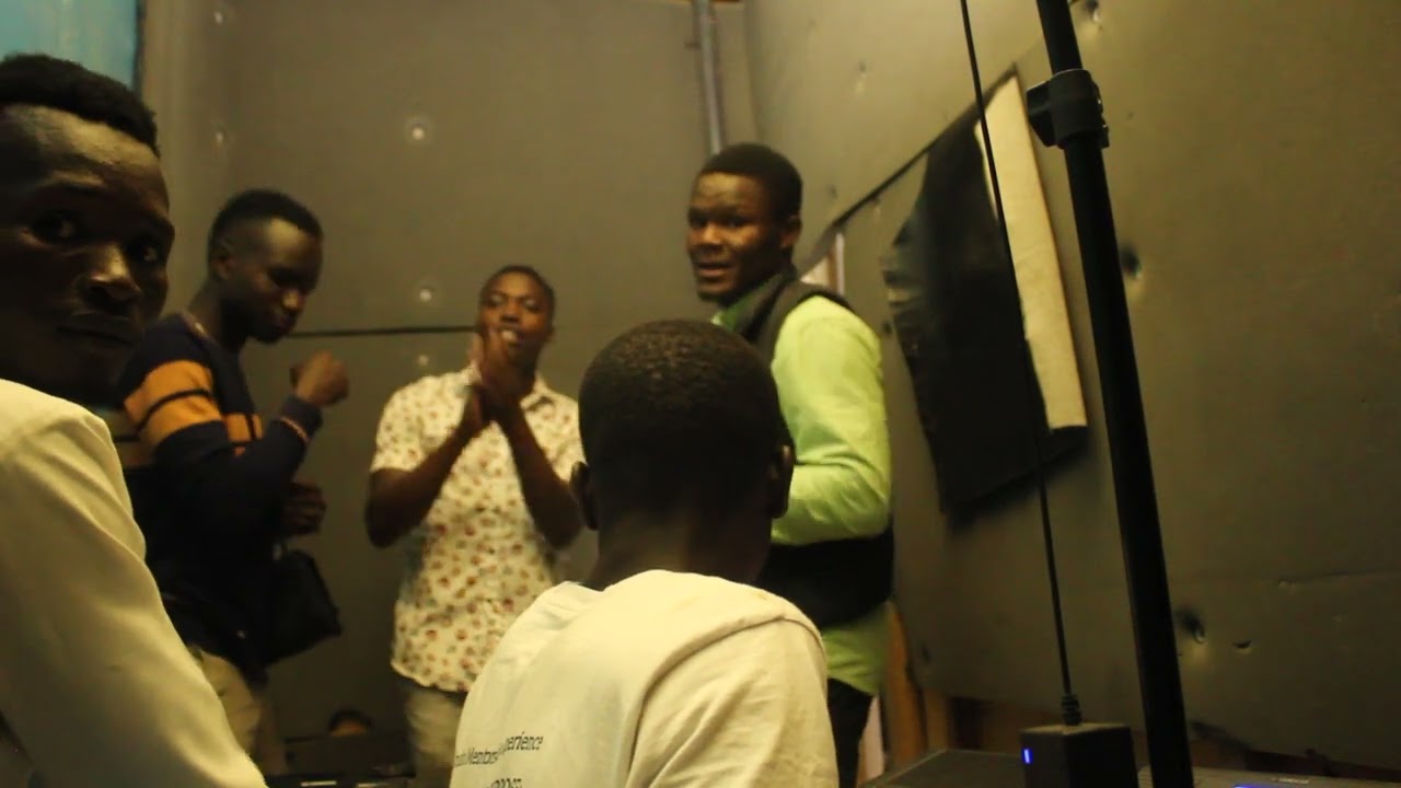ananiongezea baraka seben praise by saxfall band practice