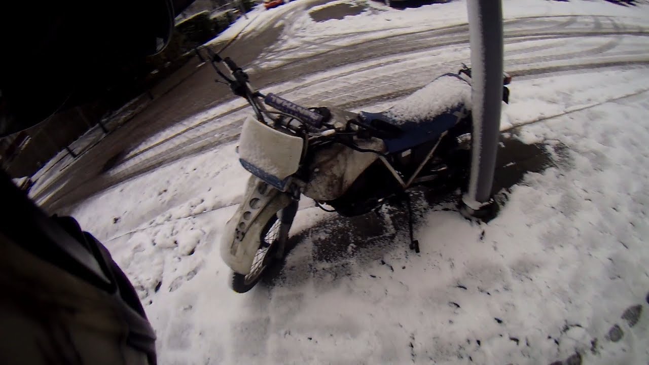 Kickstarting a 1988 Honda XL600R in winter.