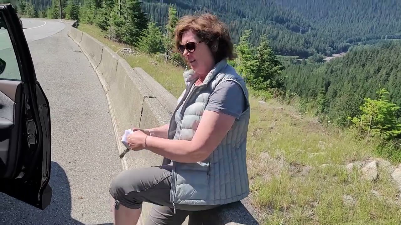 2023-07-03 US 2., Stevens Pass, 3200  feet above sea level, lookout