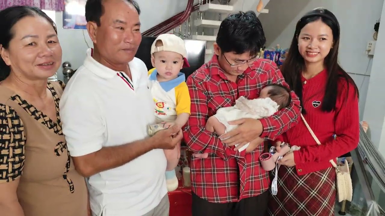 Đầy tháng bé trúc nhi