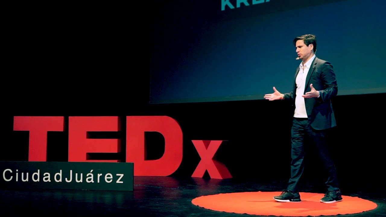 El verdadero rol del empresariado | Thor Salayand&iacute;a | TEDxCiudadJuarez