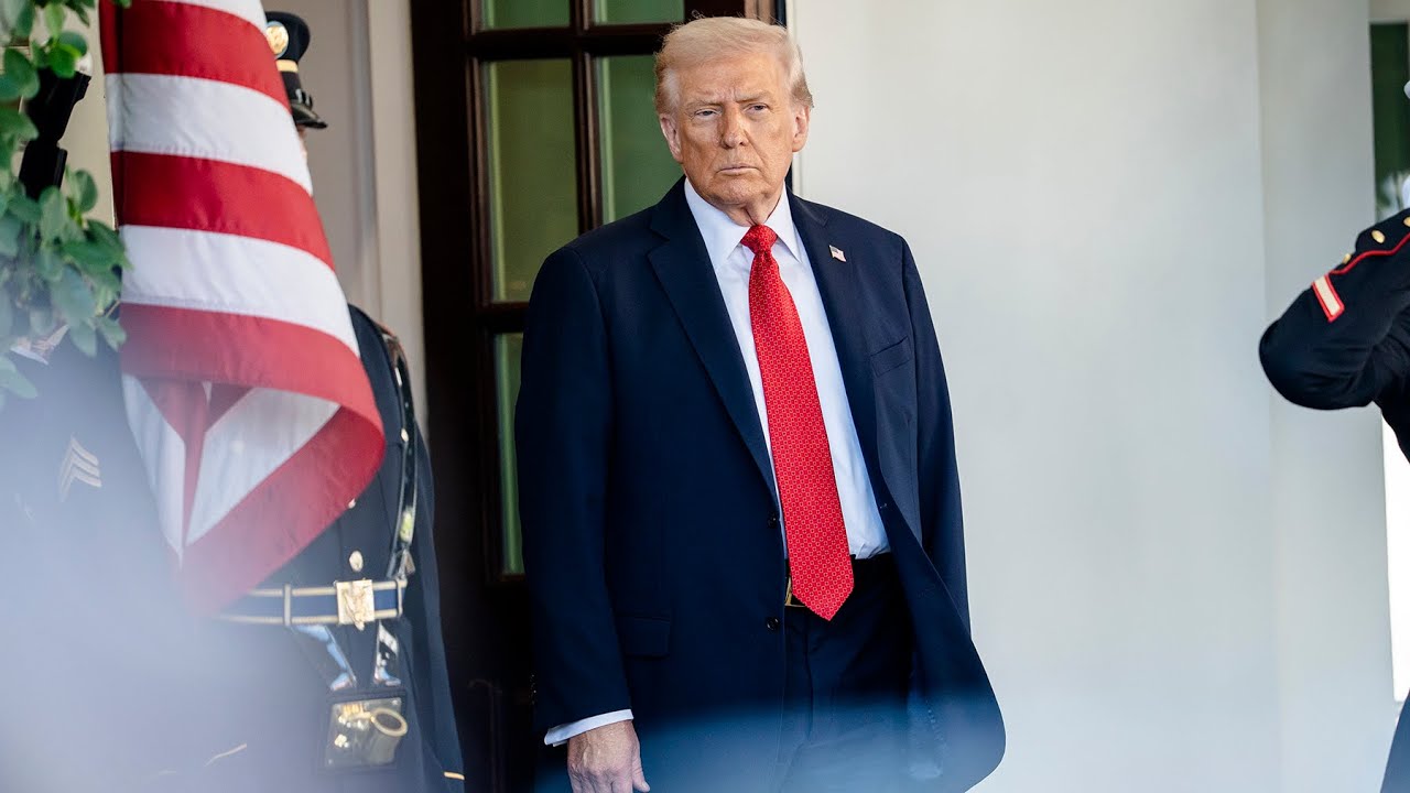 LIVE: Trump Attends Commanders&ndash;Lions Football Game in Maryland
