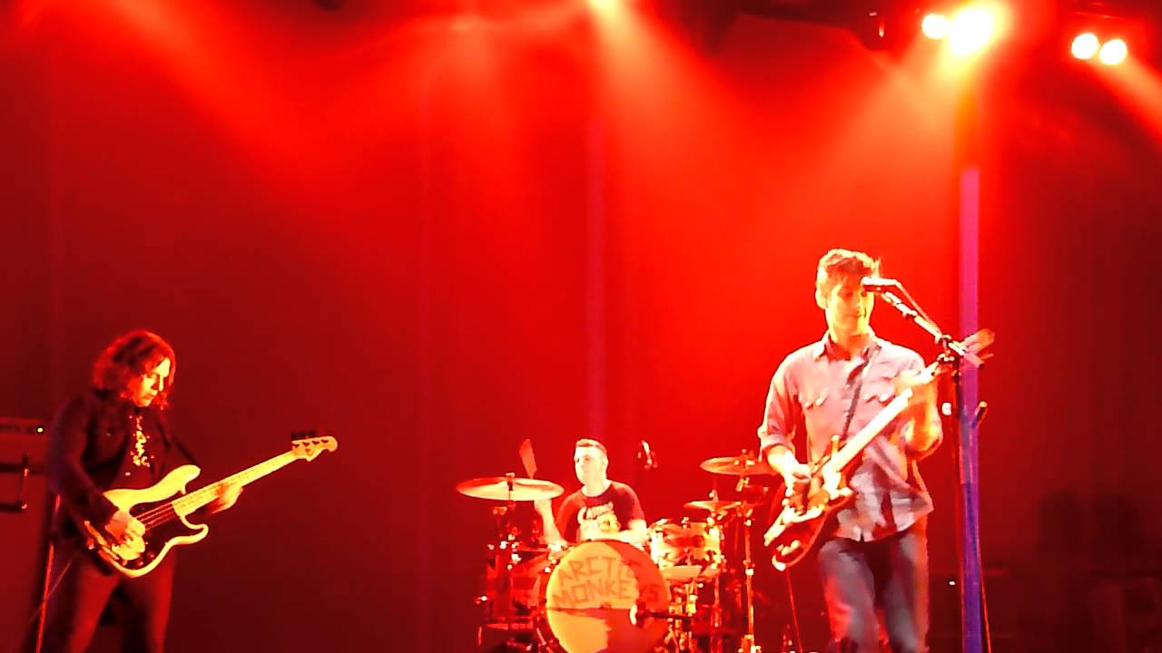 Arctic Monkeys - R U Mine ? live @ Power Balance Pavilion, Sacramento - May 5, 2012