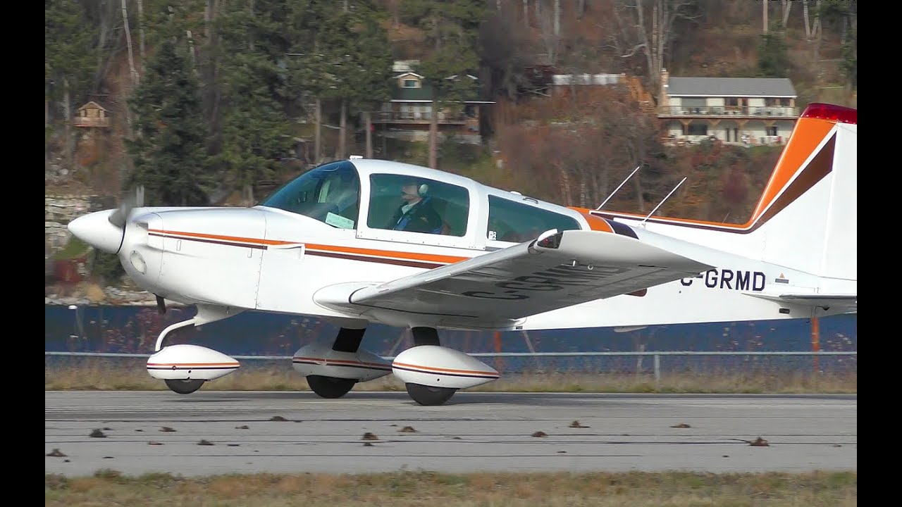 Grumman American AA5B Tiger Takeoff
