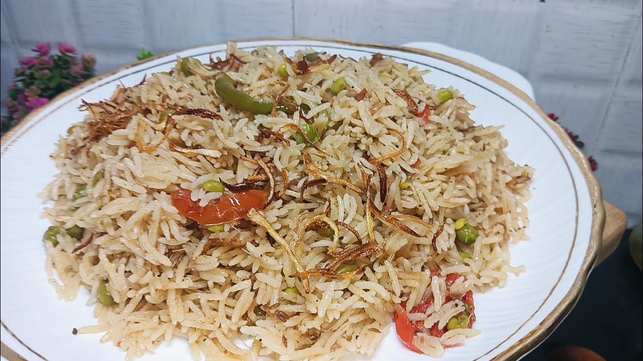 BINA YAKHNI CHATPATA MATAR.PULAO   JO SUAD ME BIRYANI SE KAM NAHI MATAR PULAO Racipe 