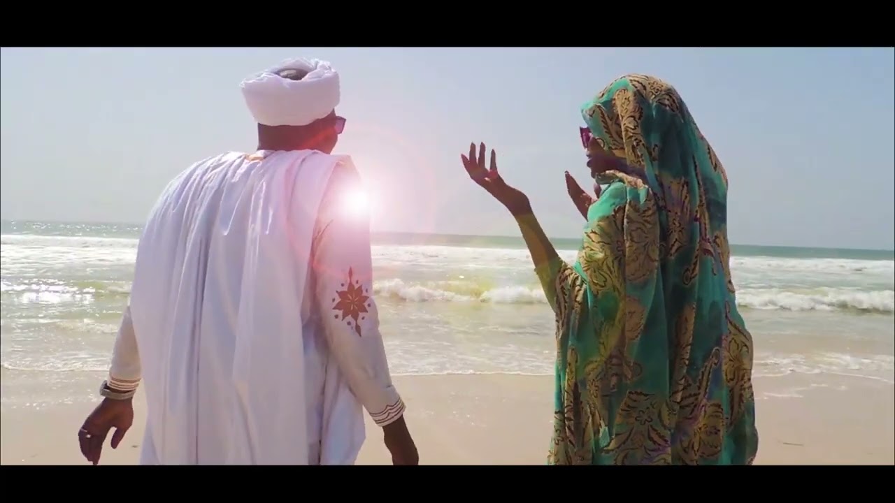 S M EL MOULOUK FT LOLA بالــــــــي انا فيــــــــك
