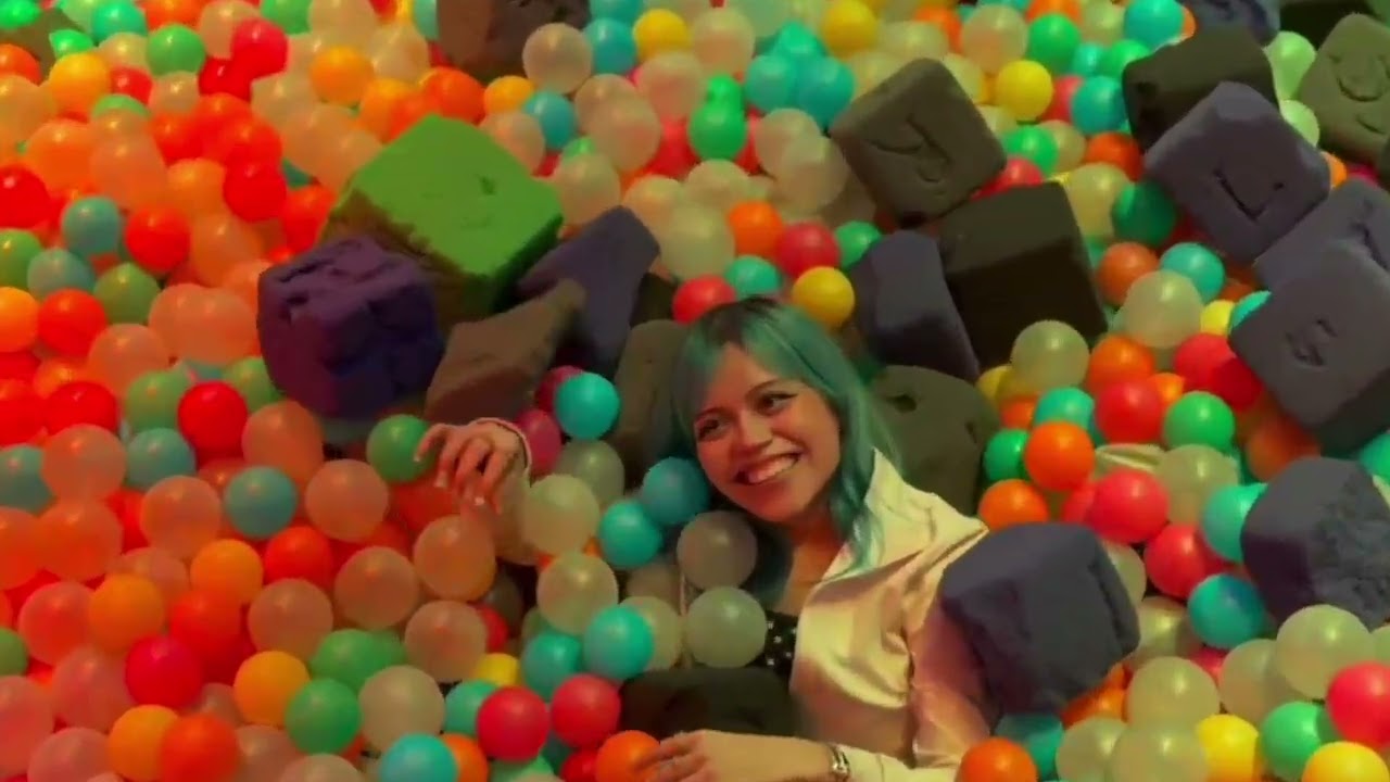 eslis sisters staying 24 hours at a trampoline park (funny moments) ˙∘
