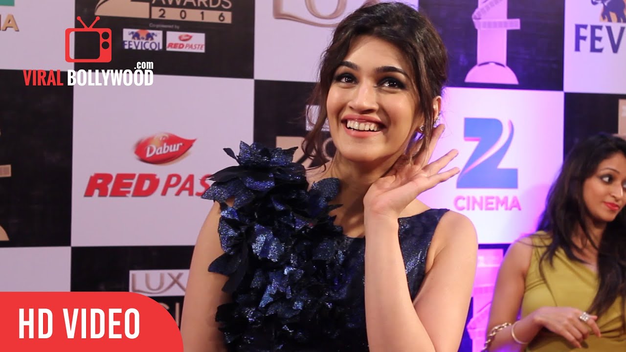 Gorgeous Kriti Sanon at Zee Cine Awards 2016 | Viralbollywood