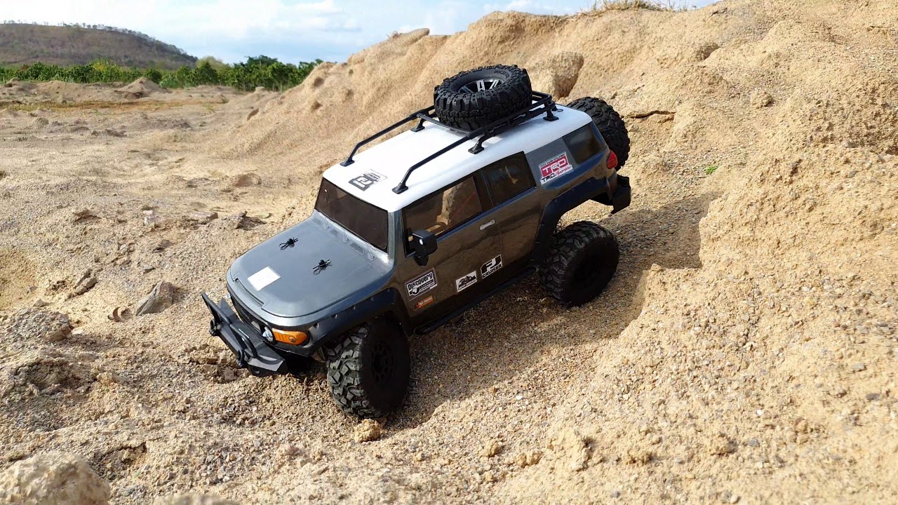 Toyota Cruiser FJ Adventure drive by RC Cars Hobby