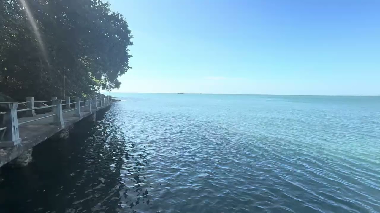 9 Hours of Relaxing Ocean Waves for Stress Relief. 