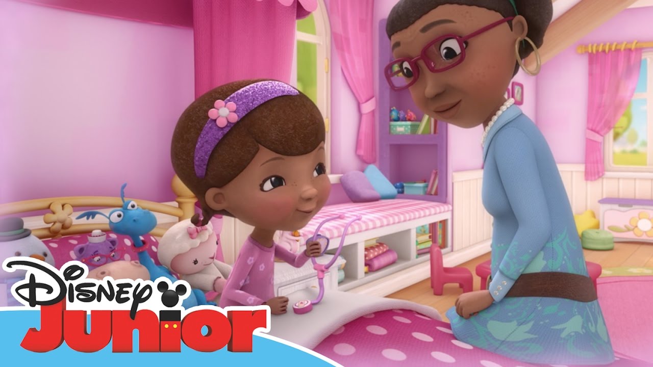 Magical Moments - Dottoressa Peluche - Ospedale dei giocattoli - Il magico stetoscopio di Dottie