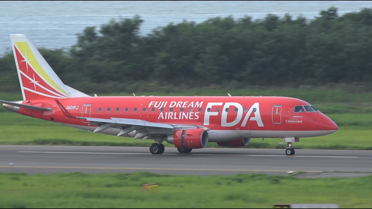 Fuji Dream Airlines ERJ-170 JA01FJ Landing at KIJ RWY10